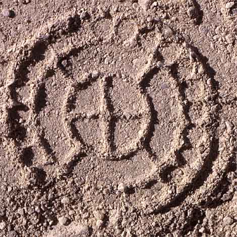 Abdruck im Sand vor der Cheopspyramide